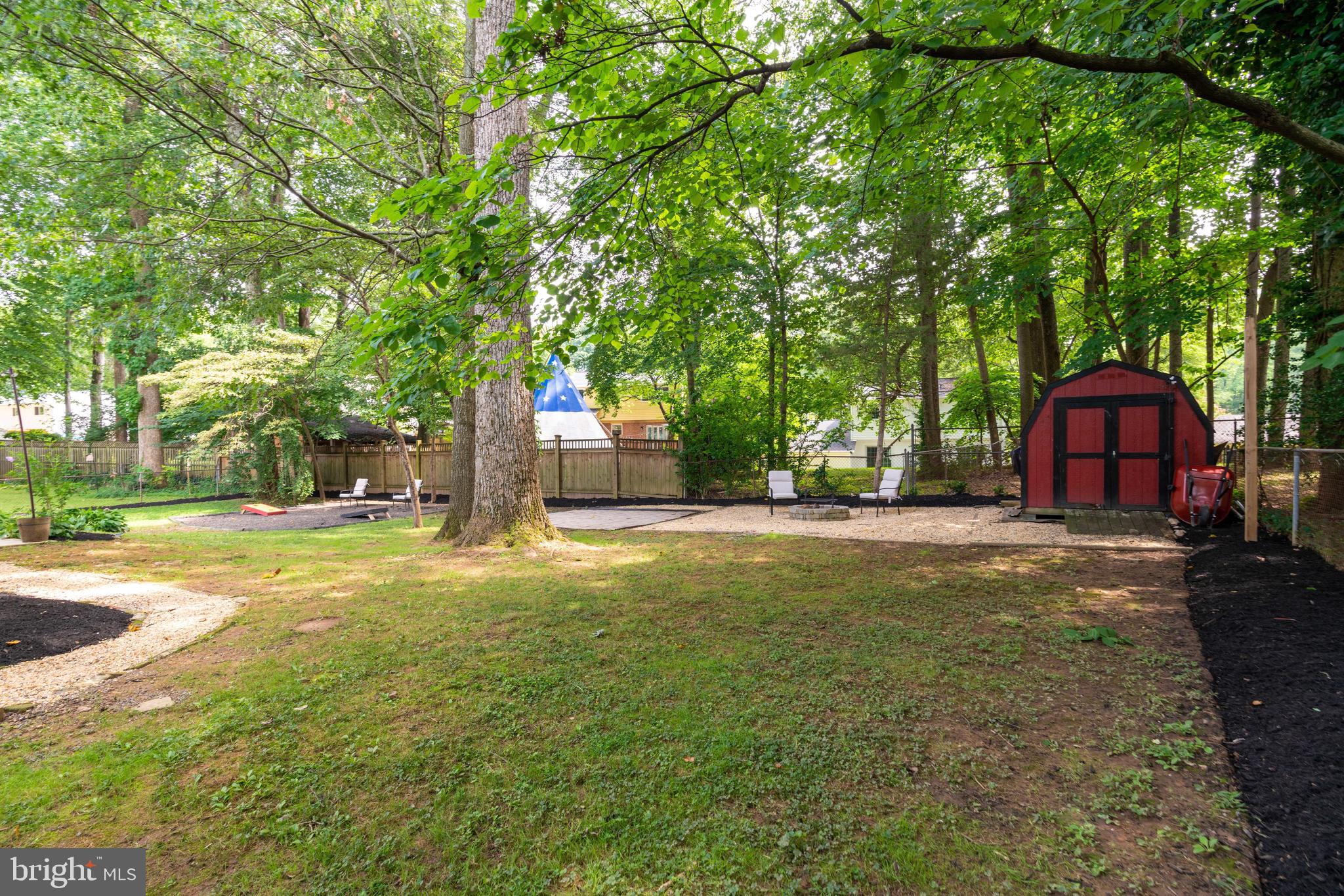 8430 Thames Street Springfield, VA 22151 - Photo 27 of 29 Large Level Fully Fenced in Yard