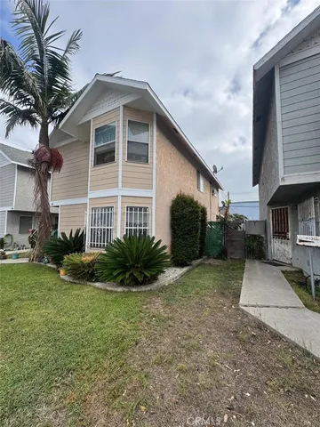 $799,900 | 348 Daisy Avenue, Long Beach, CA 90802