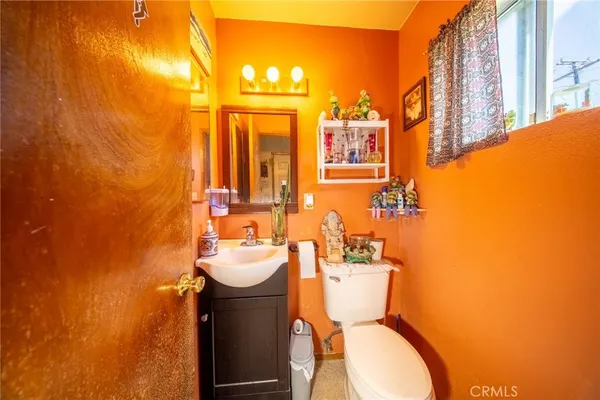 $779,000 | 348 Daisy Avenue, Long Beach, CA 90802