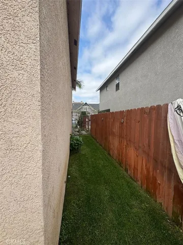 $799,900 | 348 Daisy Avenue, Long Beach, CA 90802