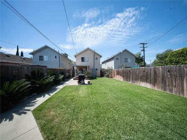 $779,000 | 348 Daisy Avenue, Long Beach, CA 90802
