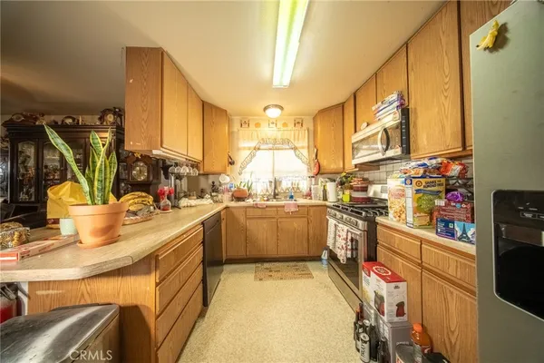$779,000 | 348 Daisy Avenue, Long Beach, CA 90802