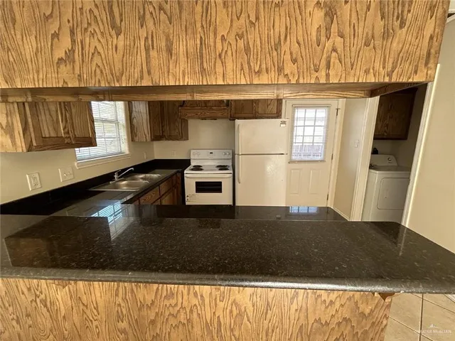 $875 | 301 West Albatross Avenue, Unit C, Pharr, TX 78577