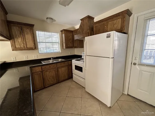 $875 | 301 West Albatross Avenue, Unit C, Pharr, TX 78577