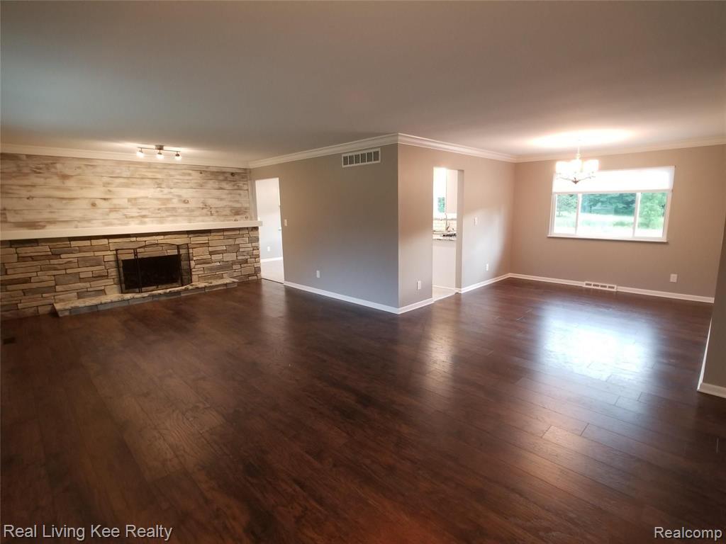 4155 Curtis Road Leonard, MI 48367 - Photo 2 of 11