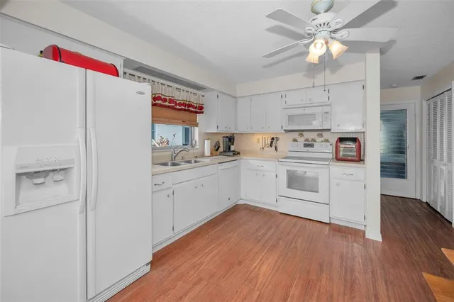 $420,000 | 2087 Hillwood Drive, Clearwater, FL 33763