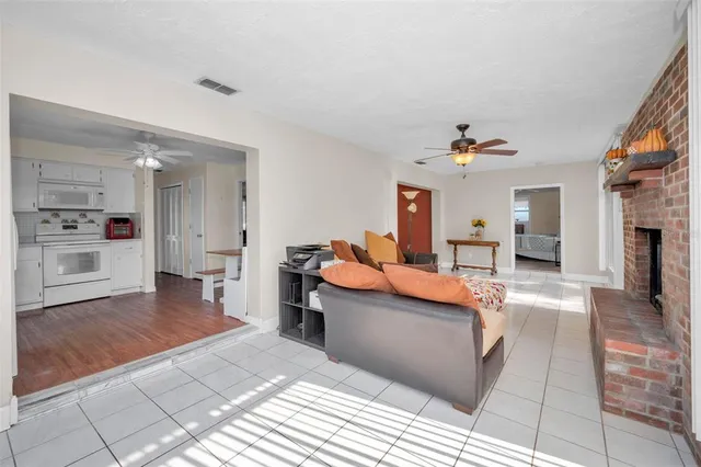 $420,000 | 2087 Hillwood Drive, Clearwater, FL 33763