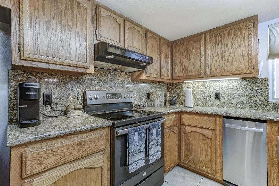 631 Skyview Road Mount Shasta, CA 96067 - Photo 8 of 50 Gallery Image 8