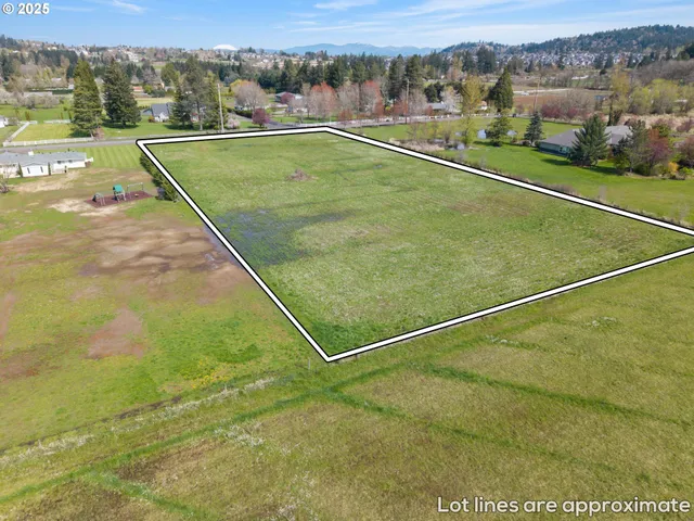 $675,000 | 18346 Southeast Cheldelin Road, Damascus, OR 97089