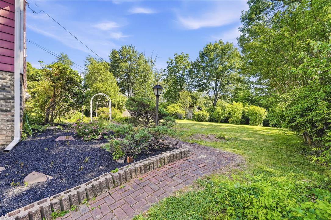 36 Schoolhouse Road Chalfont, PA 18914 - Photo 24 of 34