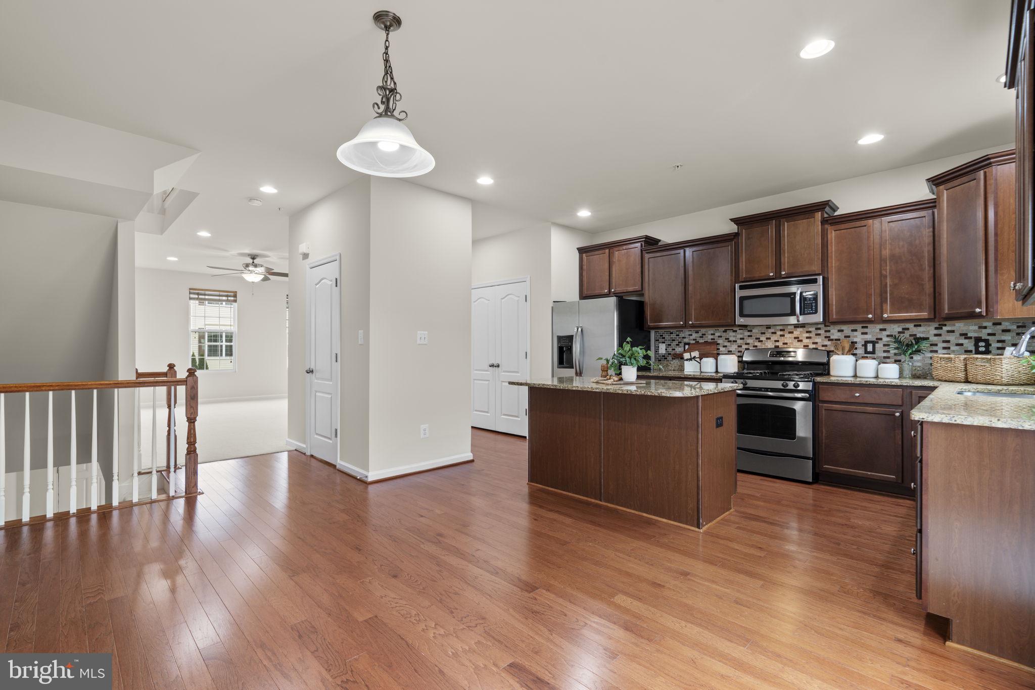 7707 Longbottom Road Elkridge, MD 21075 - Photo 11 of 48