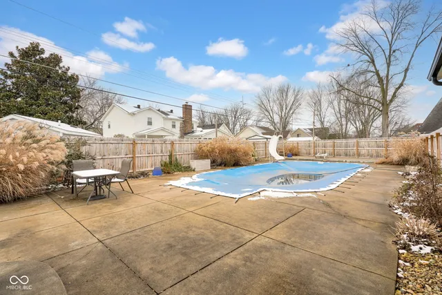 $369,900 | 595 Camelot Drive, Seymour, IN 47274