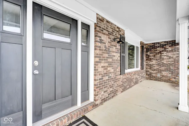 $369,900 | 595 Camelot Drive, Seymour, IN 47274