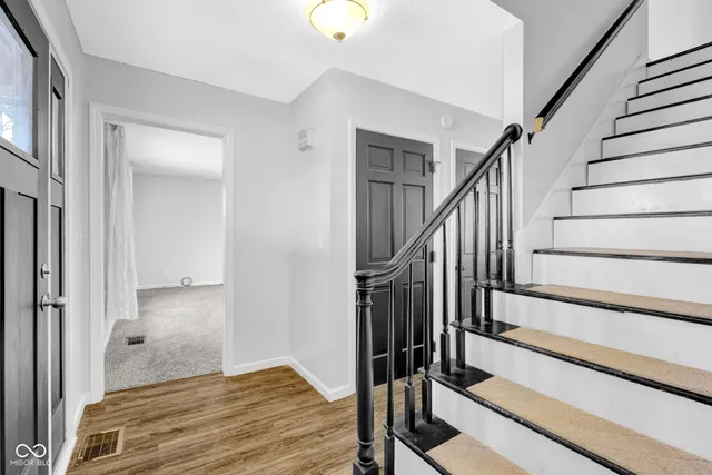 $369,900 | 595 Camelot Drive, Seymour, IN 47274