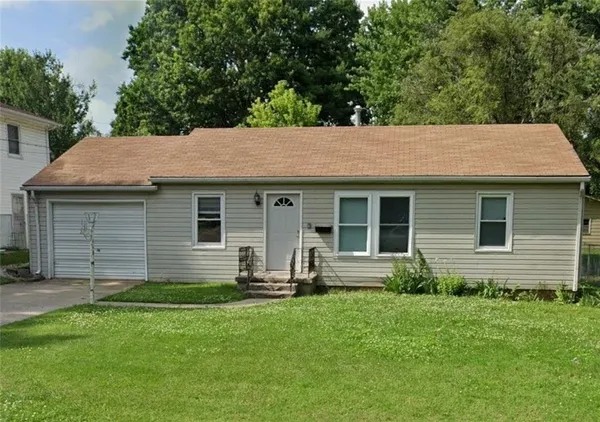 $155,000 | 411 West North Street, Warrensburg, MO 64093