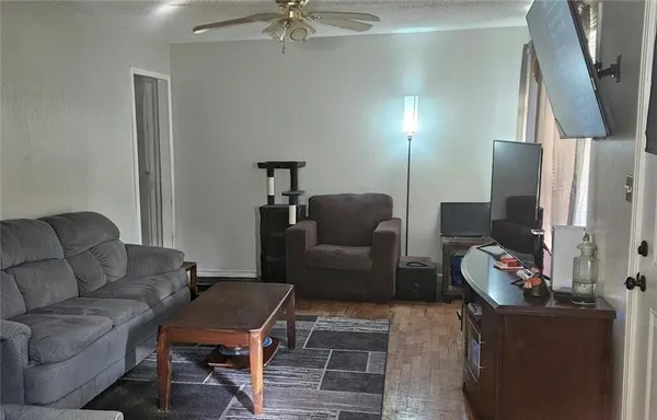 $155,000 | 411 West North Street, Warrensburg, MO 64093