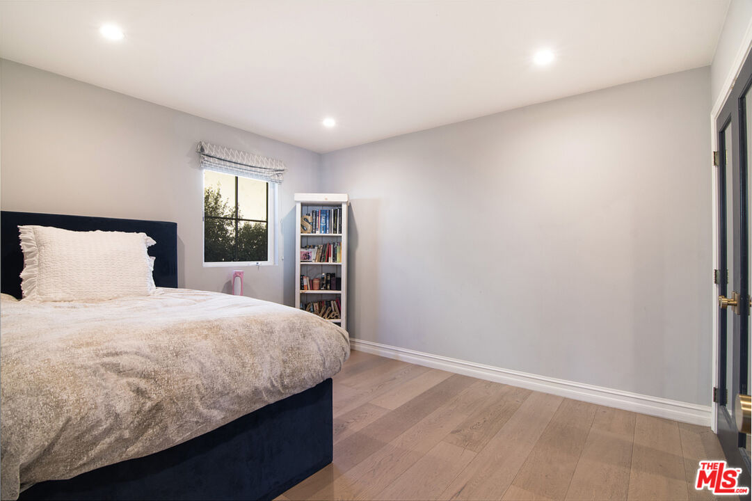 1942 Preuss Road Los Angeles, CA 90034 - Photo 35 of 45 Gallery Image 35