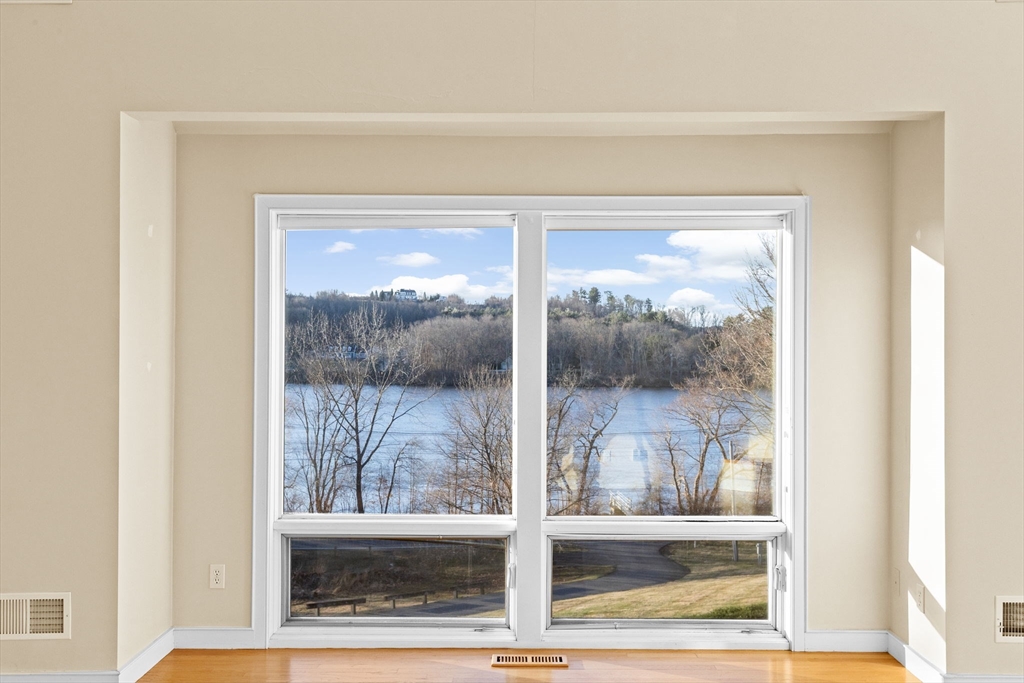 56 River Road Merrimac, MA 01860 - Photo 11 of 42 Gallery Image 11