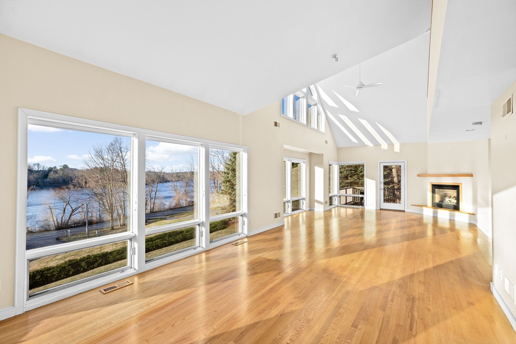 56 River Road Merrimac, MA 01860 - Photo 12 of 42 Gallery Image 12