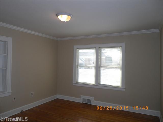 3372 Country Club Road Winston-Salem, NC 27104 - Photo 14 of 16 3rd Bedroom.