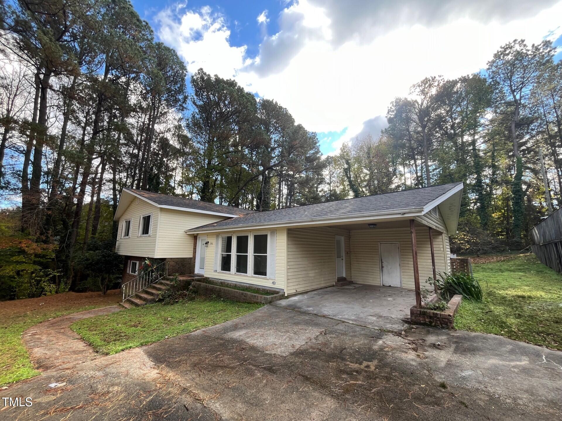 916 Forge Road Durham, NC 27713 - Photo 3 of 55 Right Side 2