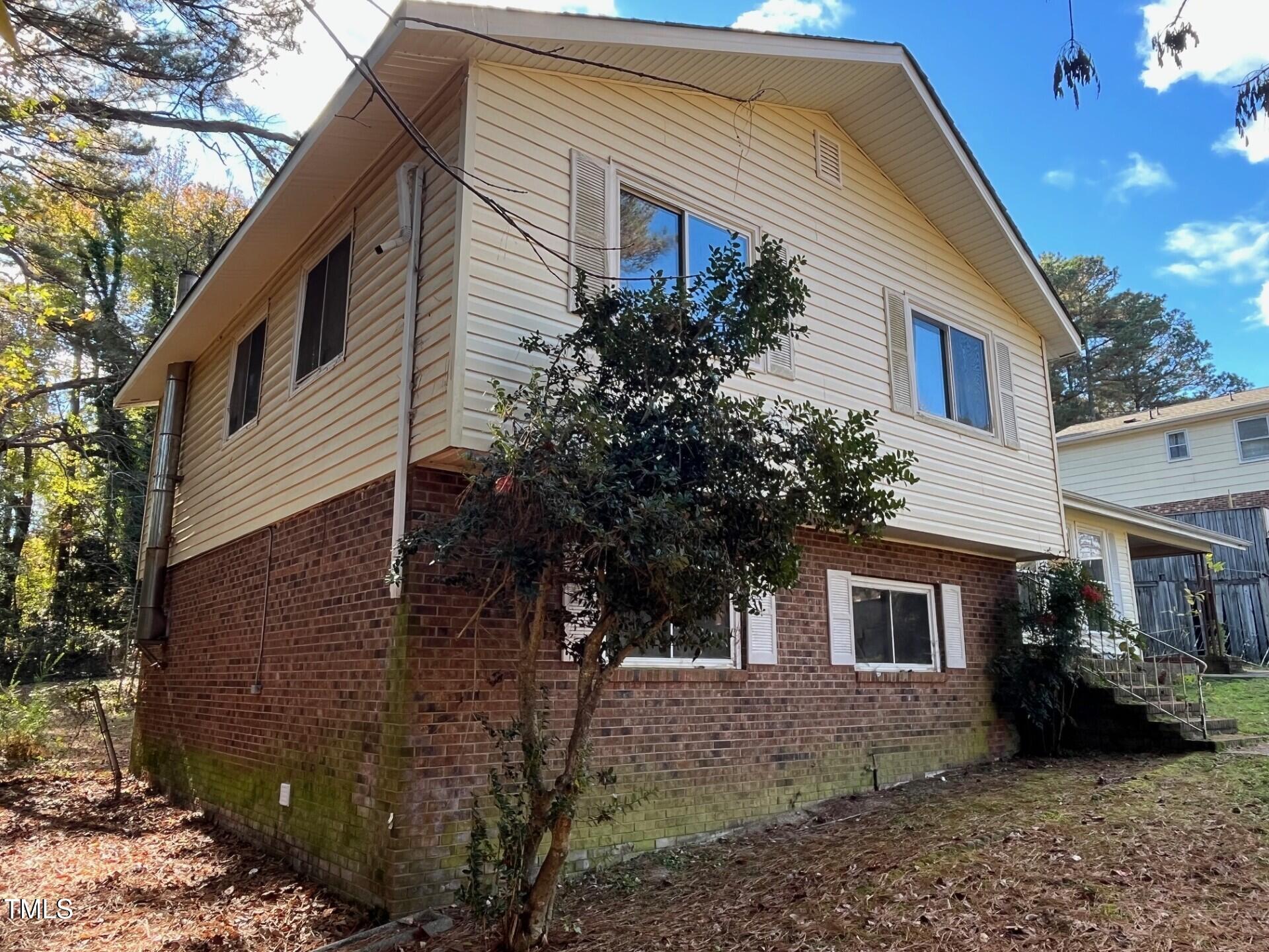 916 Forge Road Durham, NC 27713 - Photo 4 of 55 Left Front Corner