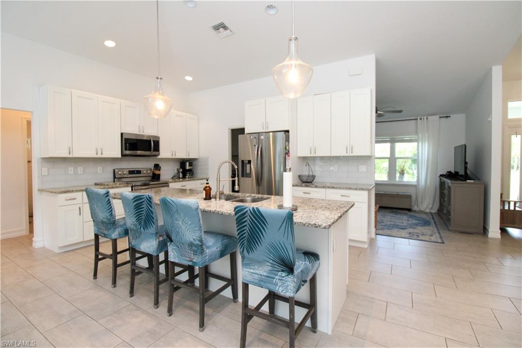 721 Logan Boulevard South Naples, FL 34119 - Photo 15 of 50