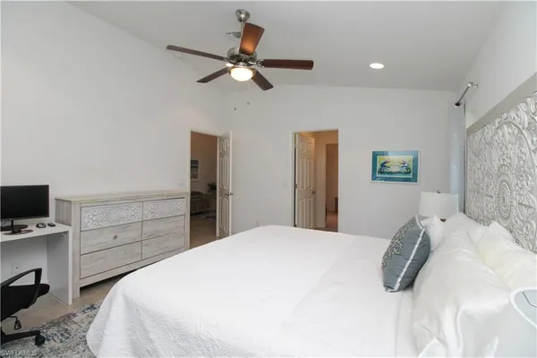 $5,495 | 721 Logan Boulevard South, Naples, FL 34119