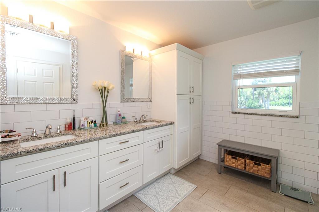 721 Logan Boulevard South Naples, FL 34119 - Photo 35 of 50