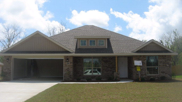 16694 Tyson Drive Foley, AL 36535 - Photo 1 of 5