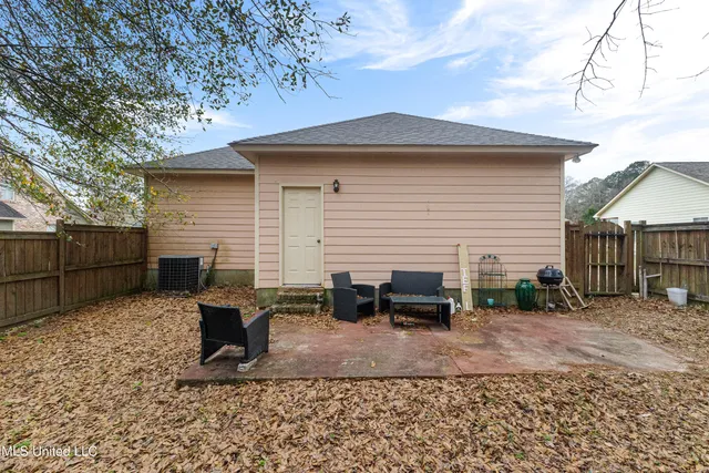 $229,500 | 14 Fleur De Lis, Hattiesburg, MS 39402