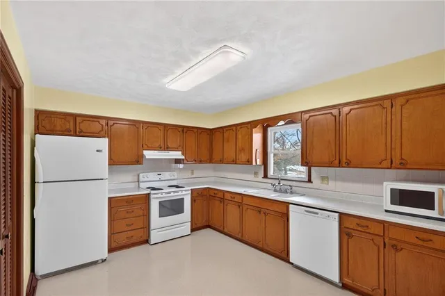 $259,000 | 542 Maple Avenue, Smithville, MO 64089