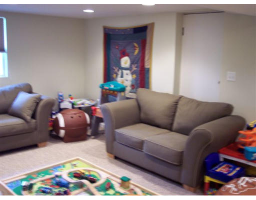 6 Alwin Street Boston, MA 02136 - Photo 11 of 12 Gallery Image 11