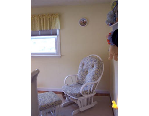 6 Alwin Street Boston, MA 02136 - Photo 9 of 12 Gallery Image 9