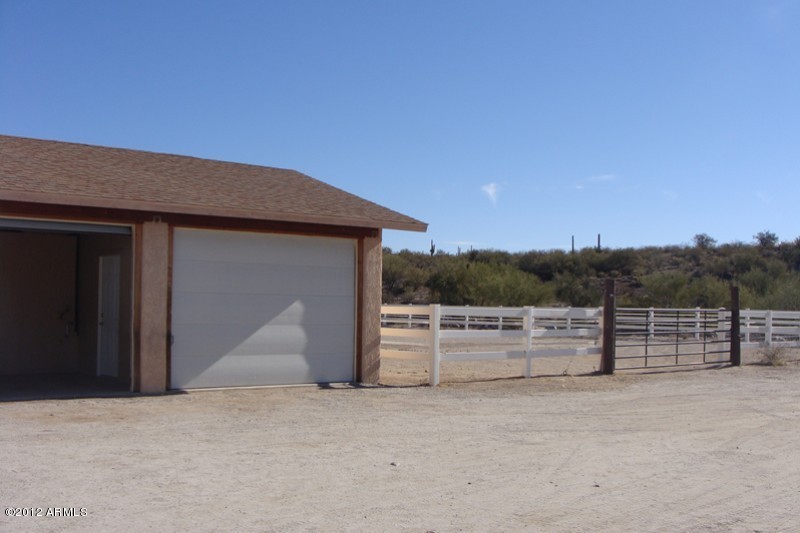 455 Stonehedge Ranch Road Wickenburg, AZ 85390 - Photo 9 of 23 Stonehedge ranch home 002