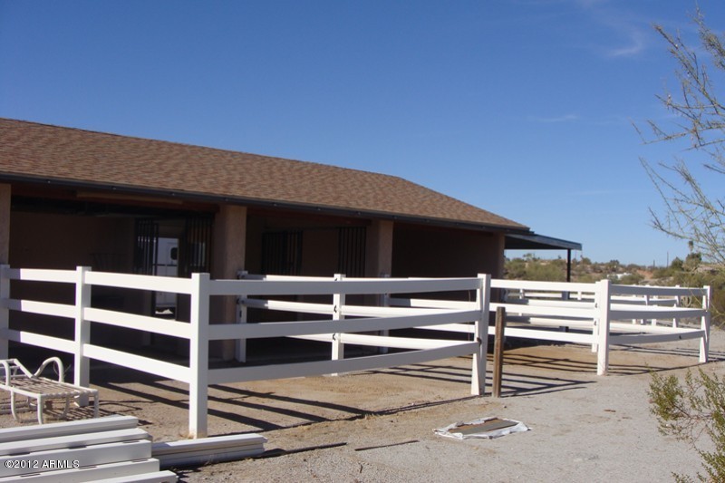 455 Stonehedge Ranch Road Wickenburg, AZ 85390 - Photo 10 of 23 Stonehedge ranch home 029