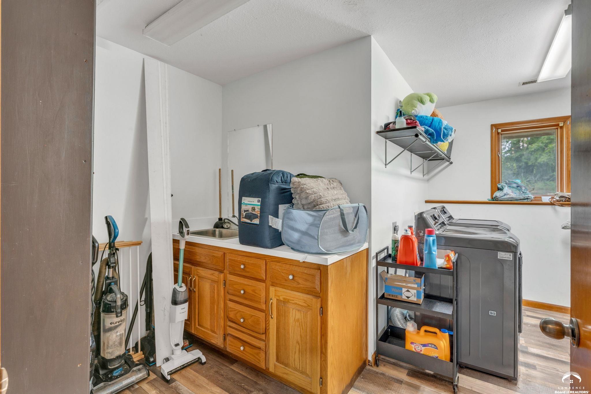 1058 East 932 Road Lawrence, KS 66047 - Photo 26 of 51 Gallery Image 26