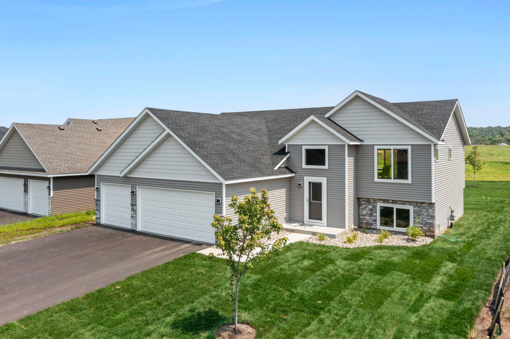 336 Ridge Road Le Sueur, MN 56058 - Photo 2 of 51