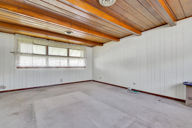 4346 Maple Avenue Brookfield, IL 60513 - Photo 9 of 18 a view of an empty room