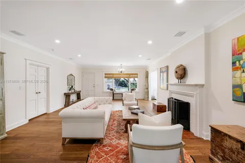$3,450,000 | 935 Escobar Avenue, Coral Gables, FL 33134