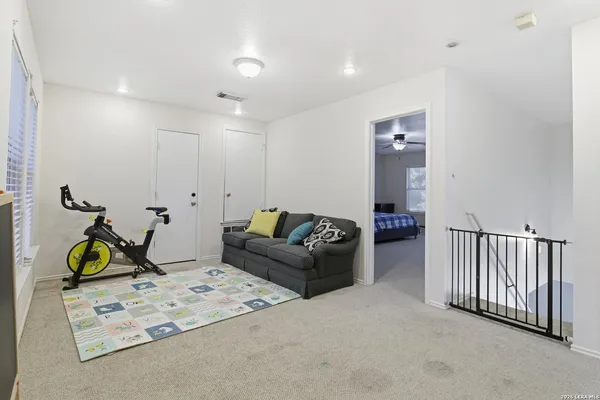 $1,800 | 5022 Coral Flounder, San Antonio, TX 78244