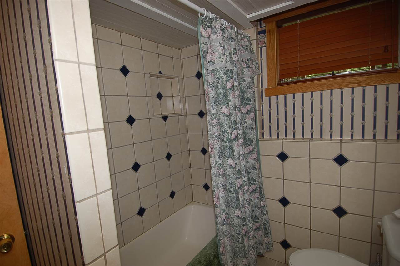19138 Cedar Run Road Traverse City, MI 49684 - Photo 13 of 29 1850553-12.JPG