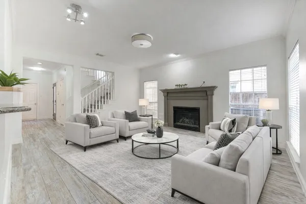 $2,750 | 1115 Enclave Square East, Houston, TX 77077