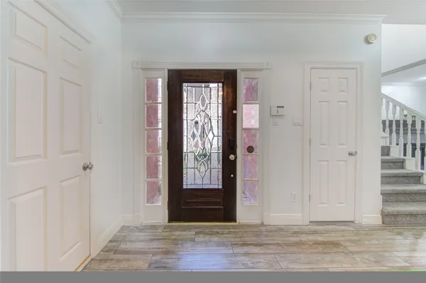 $2,750 | 1115 Enclave Square East, Houston, TX 77077