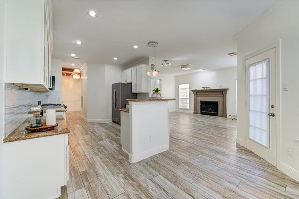 $2,750 | 1115 Enclave Square East, Houston, TX 77077