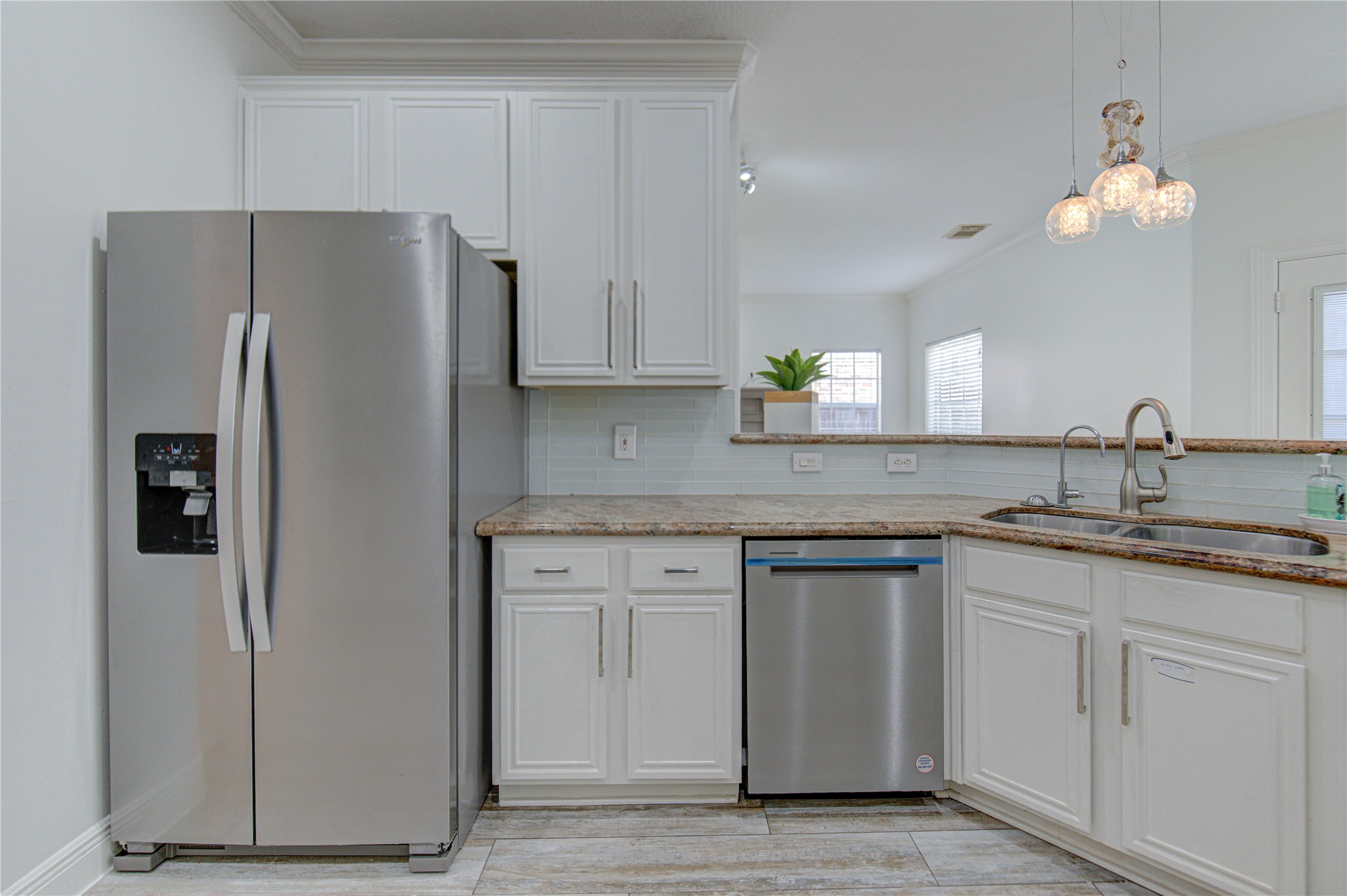 1115 Enclave Square East Houston, TX 77077 - Photo 8 of 42 another view of the amply kitchen