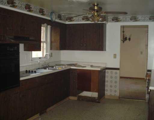 501 Rustic Road North Versailles, PA 15137 - Photo 3 of 8 Kitchen.