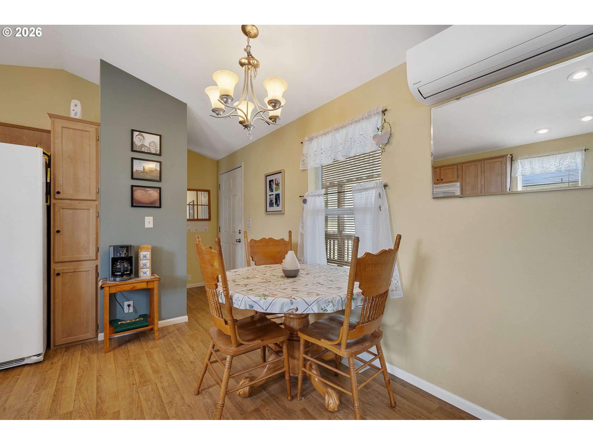 105 10th Street Garibaldi, OR 97118 - Photo 8 of 22 Dining Area