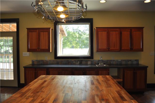 1484 Carter Road Decherd, TN 37324 - Photo 5 of 20 Gallery Image 5