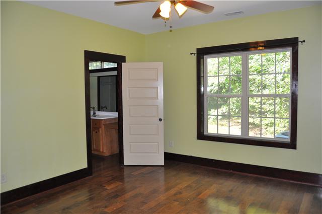 1484 Carter Road Decherd, TN 37324 - Photo 9 of 20 Gallery Image 9